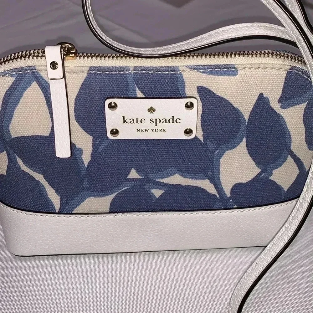 KATE SPADE ♠️ Crossbody Purse, beautiful color❣️